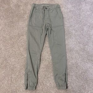 American Eagle Jogger Cargo Pants
